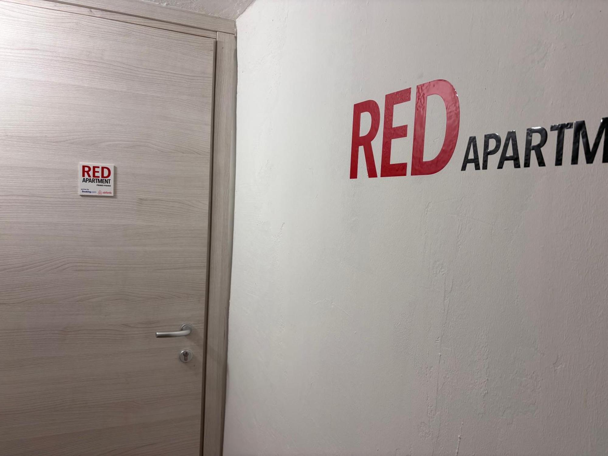 Red Appartament Bagnolo Piemonte Exteriör bild